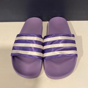 Adilette slides